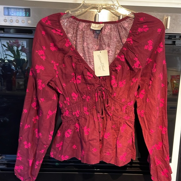 NWT! Universal Thread Puff Long Sleeve Tie-Front Blouse Small - Picture 6 of 7